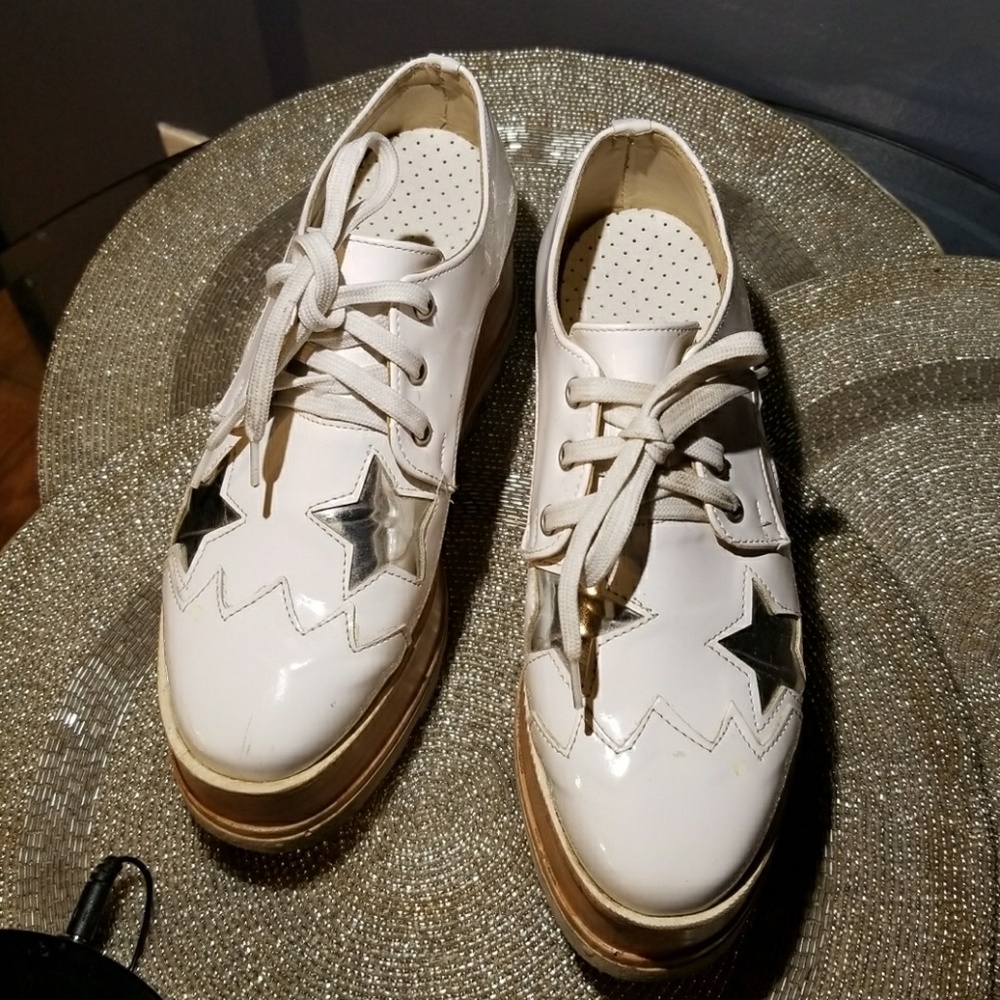 Womens shoes